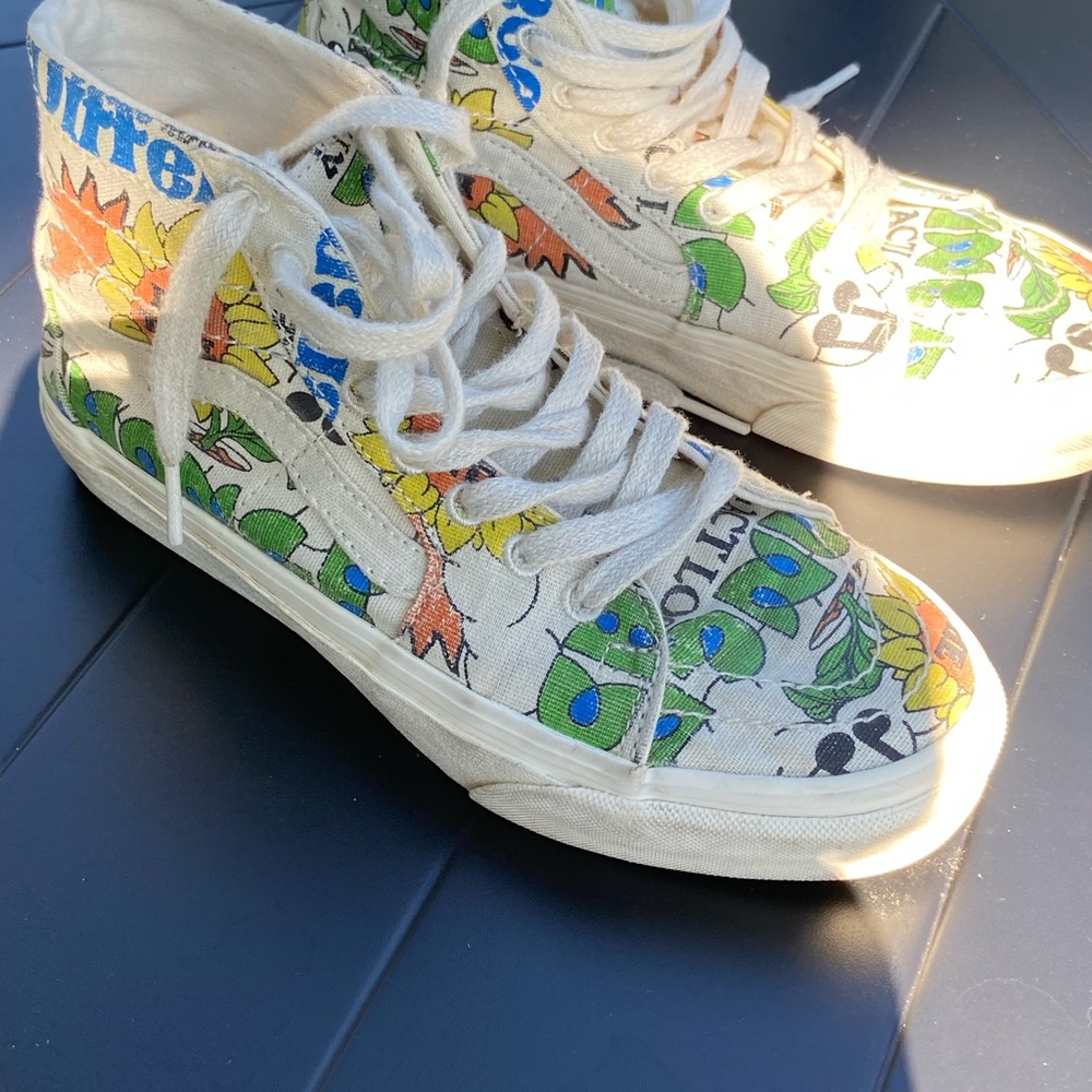 Vans High top sneakers good condition
